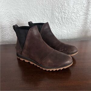 Sorel Harlow Chelsea Boots